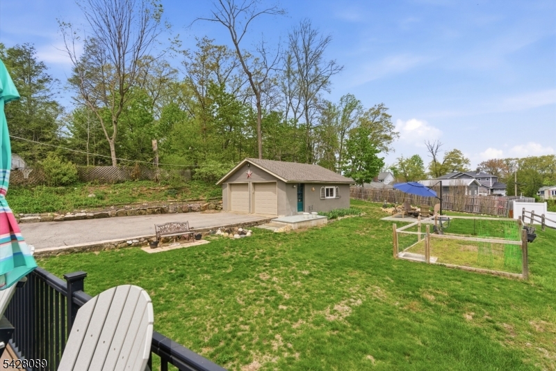 52 Cascade Way