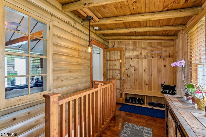 52 Cascade Way