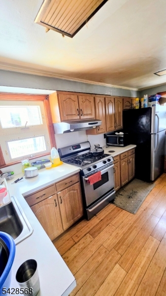 7 Barnard Pl