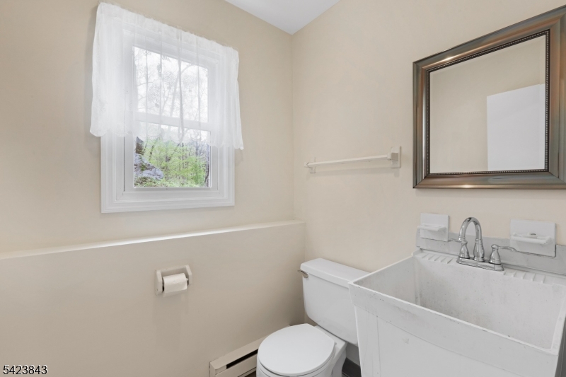 26 TAMARACK RD.