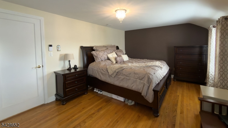 28 Noel Dr