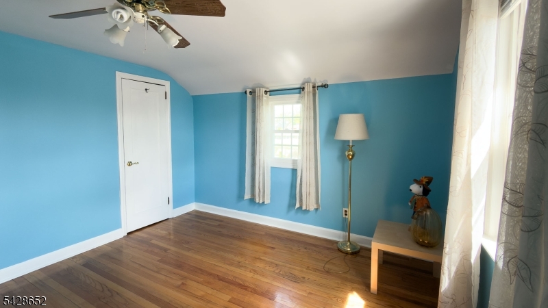 28 Noel Dr