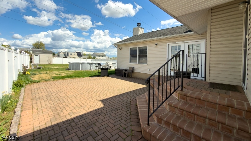 28 Noel Dr