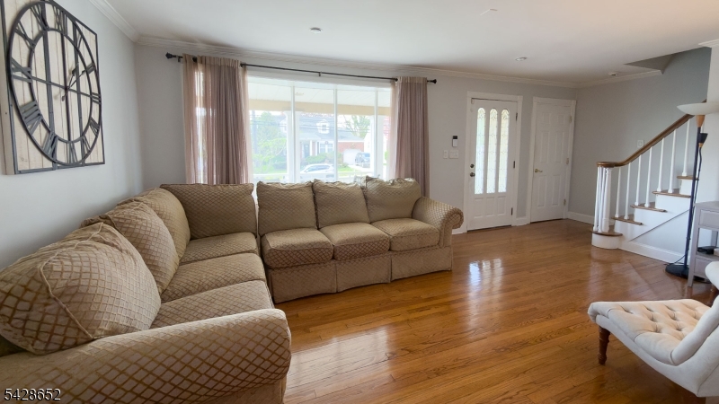 28 Noel Dr