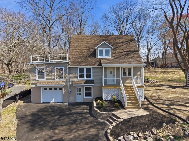 4 Hillside Rd