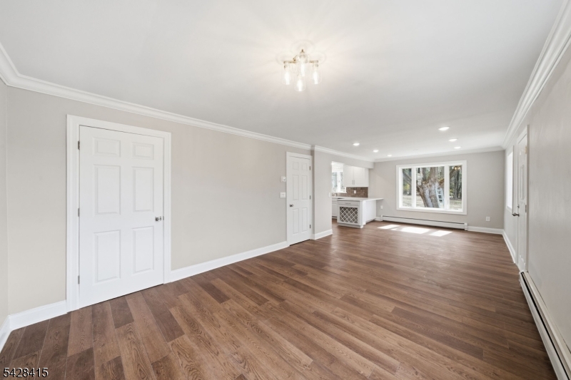 4 Hillside Rd
