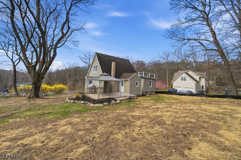 4 Hillside Rd
