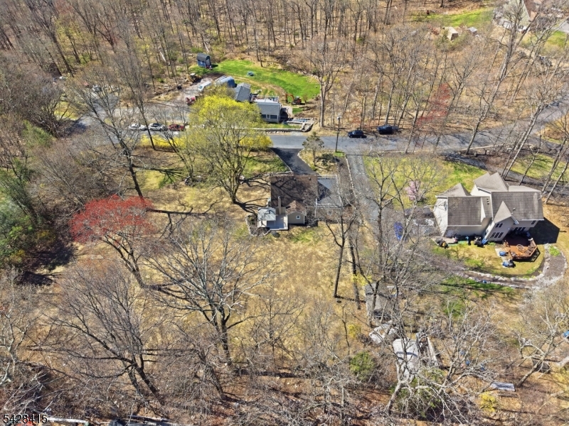 4 Hillside Rd