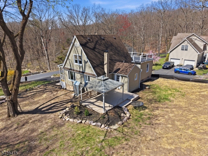 4 Hillside Rd