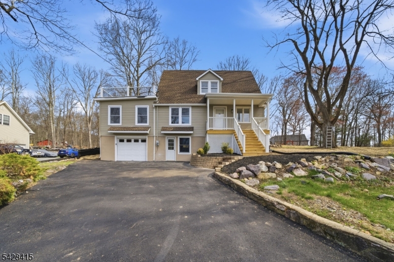 4 Hillside Rd