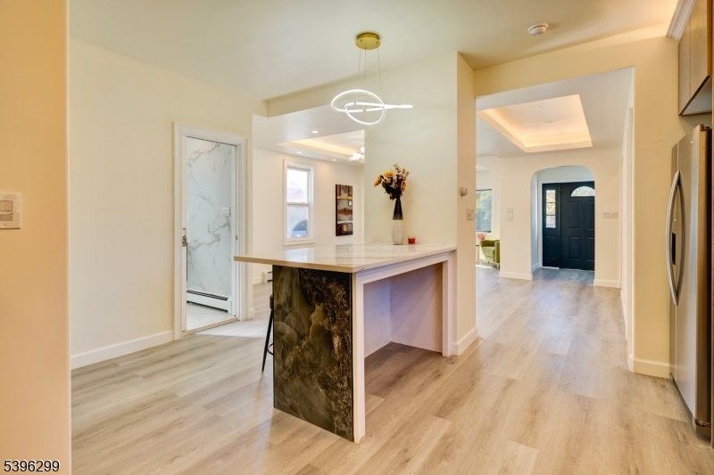 58 Zeliff Ave