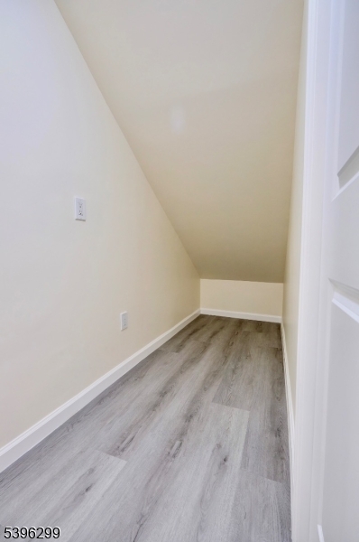 58 Zeliff Ave