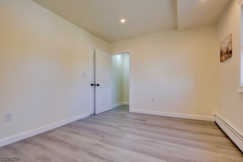 58 Zeliff Ave