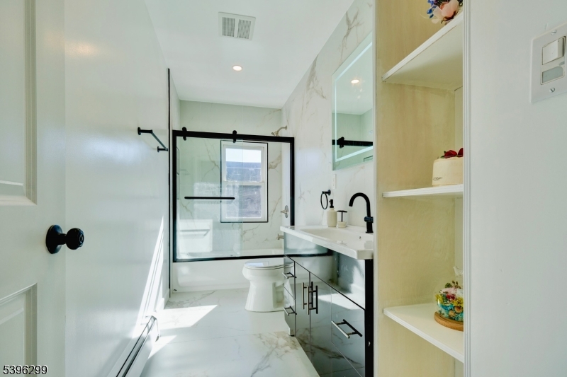 58 Zeliff Ave