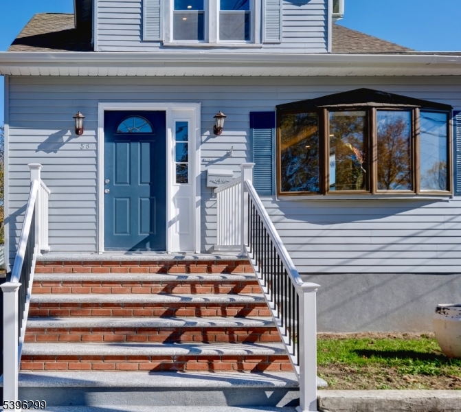 58 Zeliff Ave