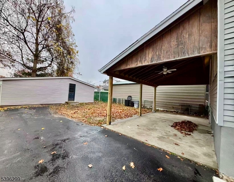 58 Zeliff Ave