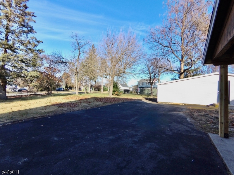 58 Zeliff Ave