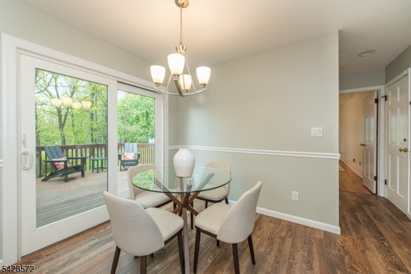 5 Robin Hill Rd