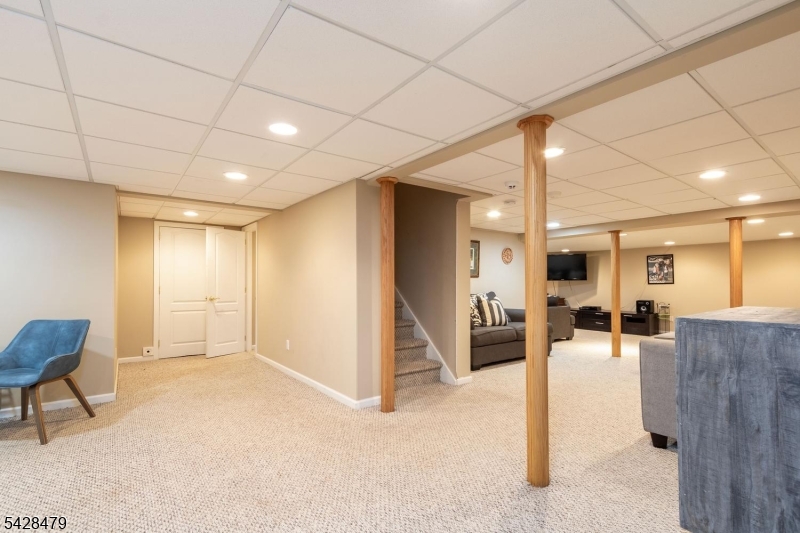 55 Janelle Ct