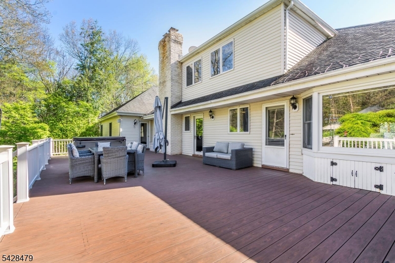 55 Janelle Ct
