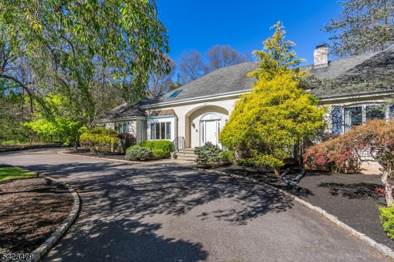 55 Janelle Ct