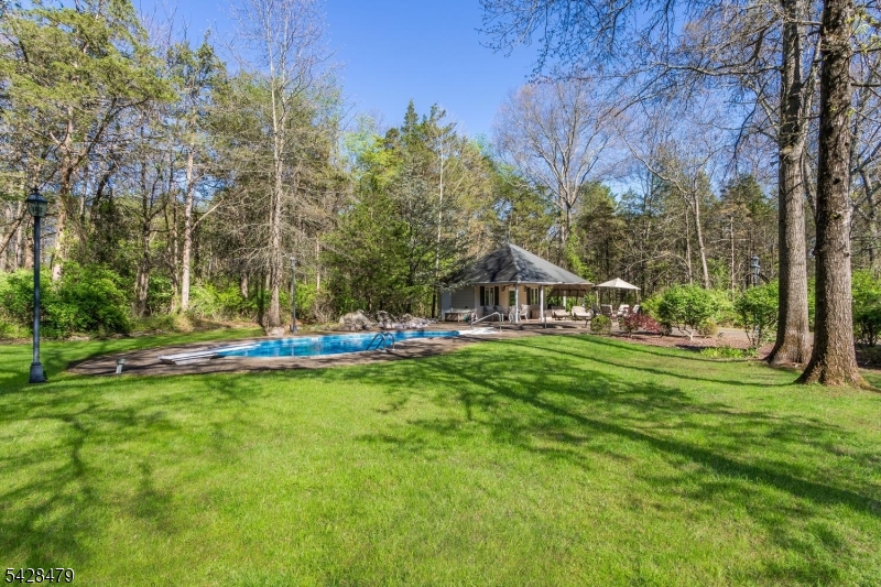 55 Janelle Ct