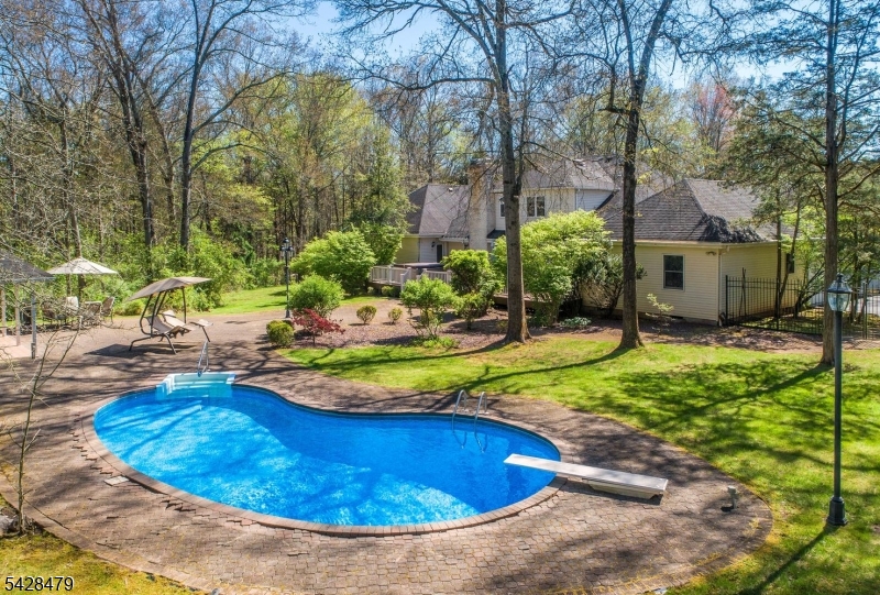 55 Janelle Ct