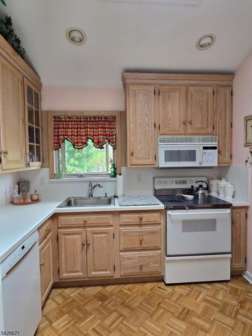 3 Perrelli Ln
