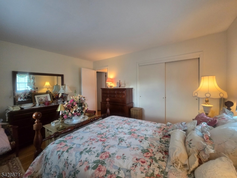 3 Perrelli Ln