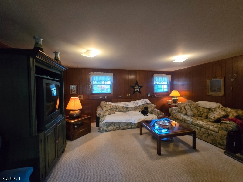 3 Perrelli Ln