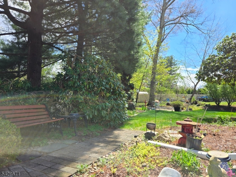 3 Perrelli Ln