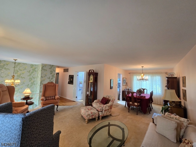 3 Perrelli Ln