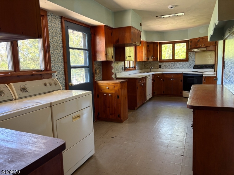 18 Pottersville Rd