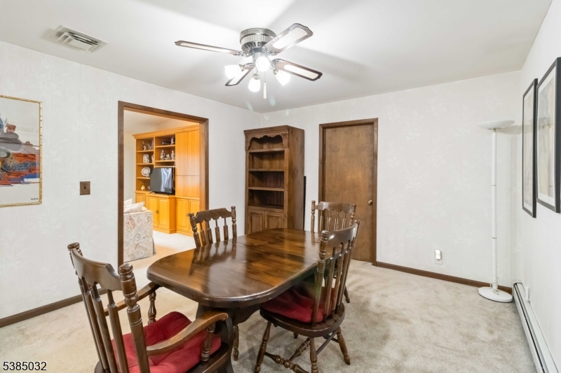 6 Seabert Ln