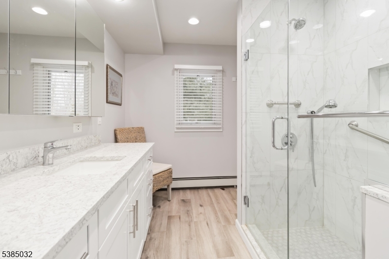 6 Seabert Ln
