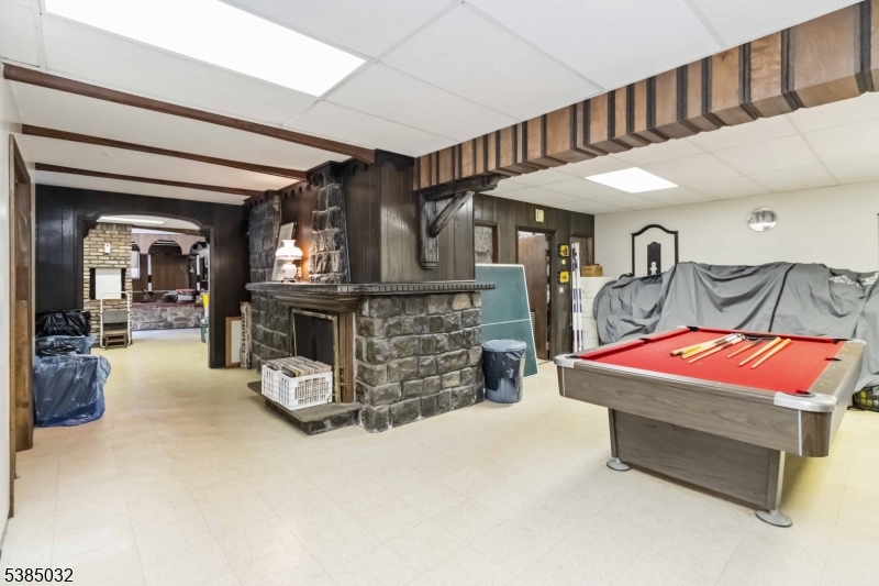 6 Seabert Ln