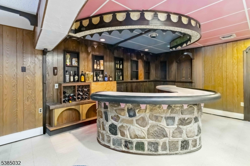 6 Seabert Ln