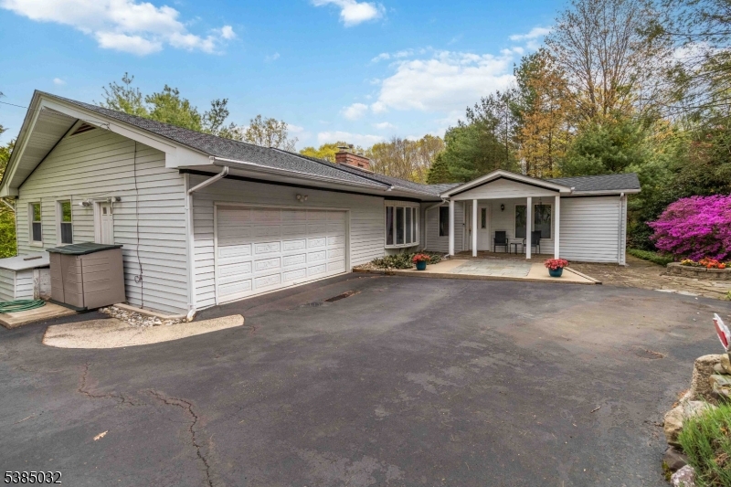 6 Seabert Ln