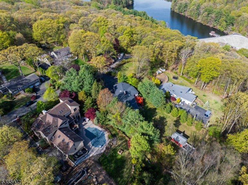 6 Seabert Ln