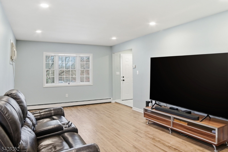 153 Smallwood Ave
