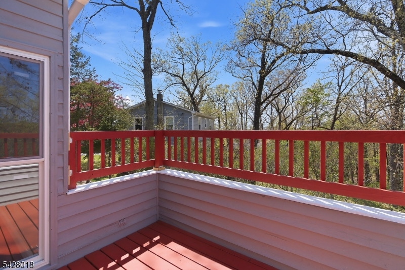 26 Hillview Ter