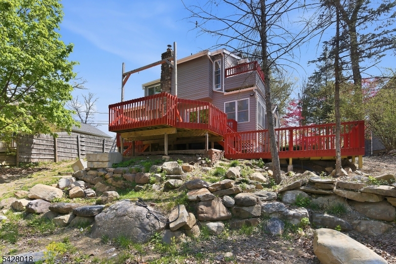 26 Hillview Ter