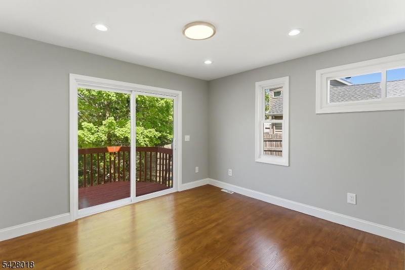 26 Hillview Ter