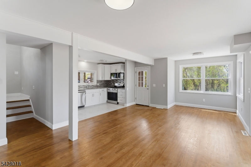 26 Hillview Ter