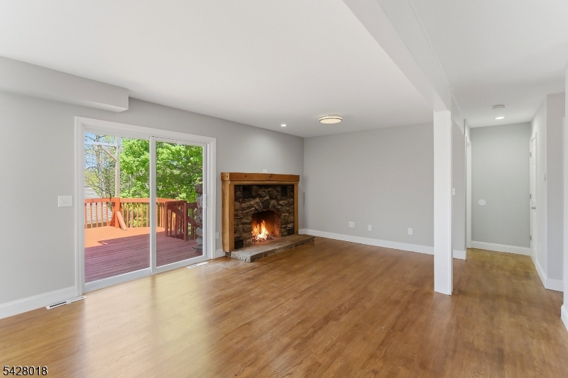 26 Hillview Ter