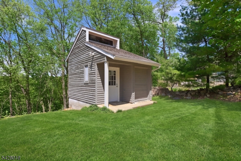 26 Hillview Ter