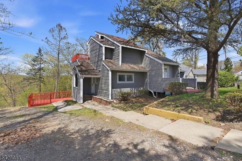 26 Hillview Ter