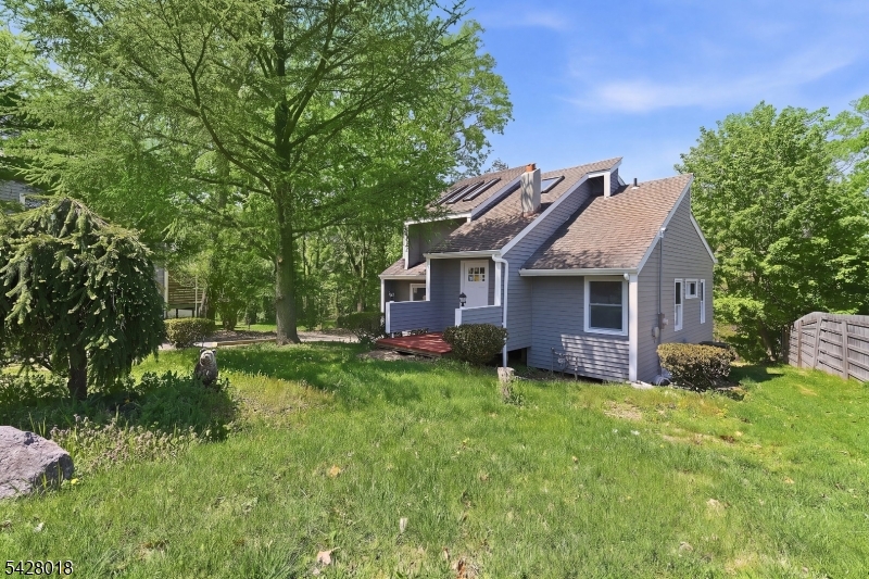 26 Hillview Ter
