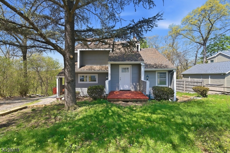26 Hillview Ter