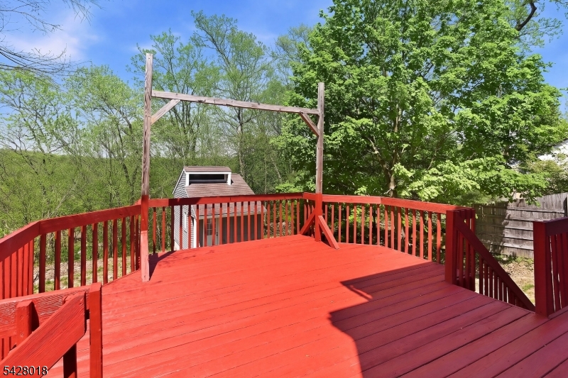 26 Hillview Ter